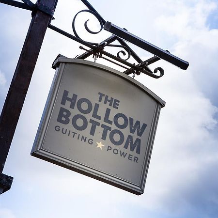 The Hollow Bottom Guiting Power Buitenkant foto